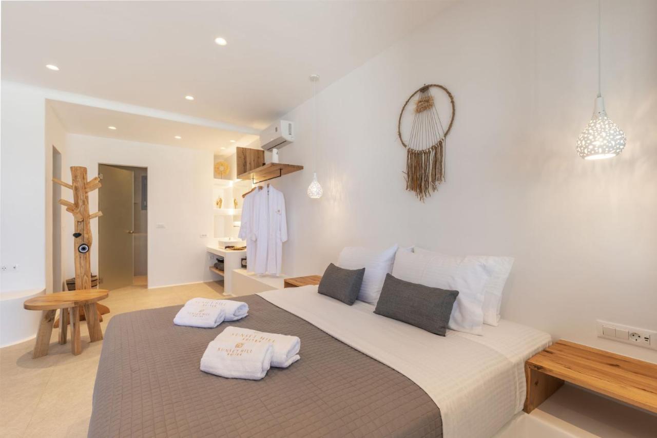 Sunset Hill Suites Mykonos Town Esterno foto