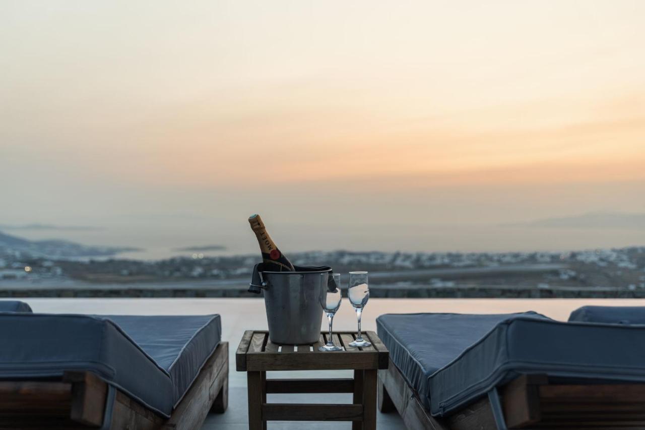Sunset Hill Suites Mykonos Town Esterno foto
