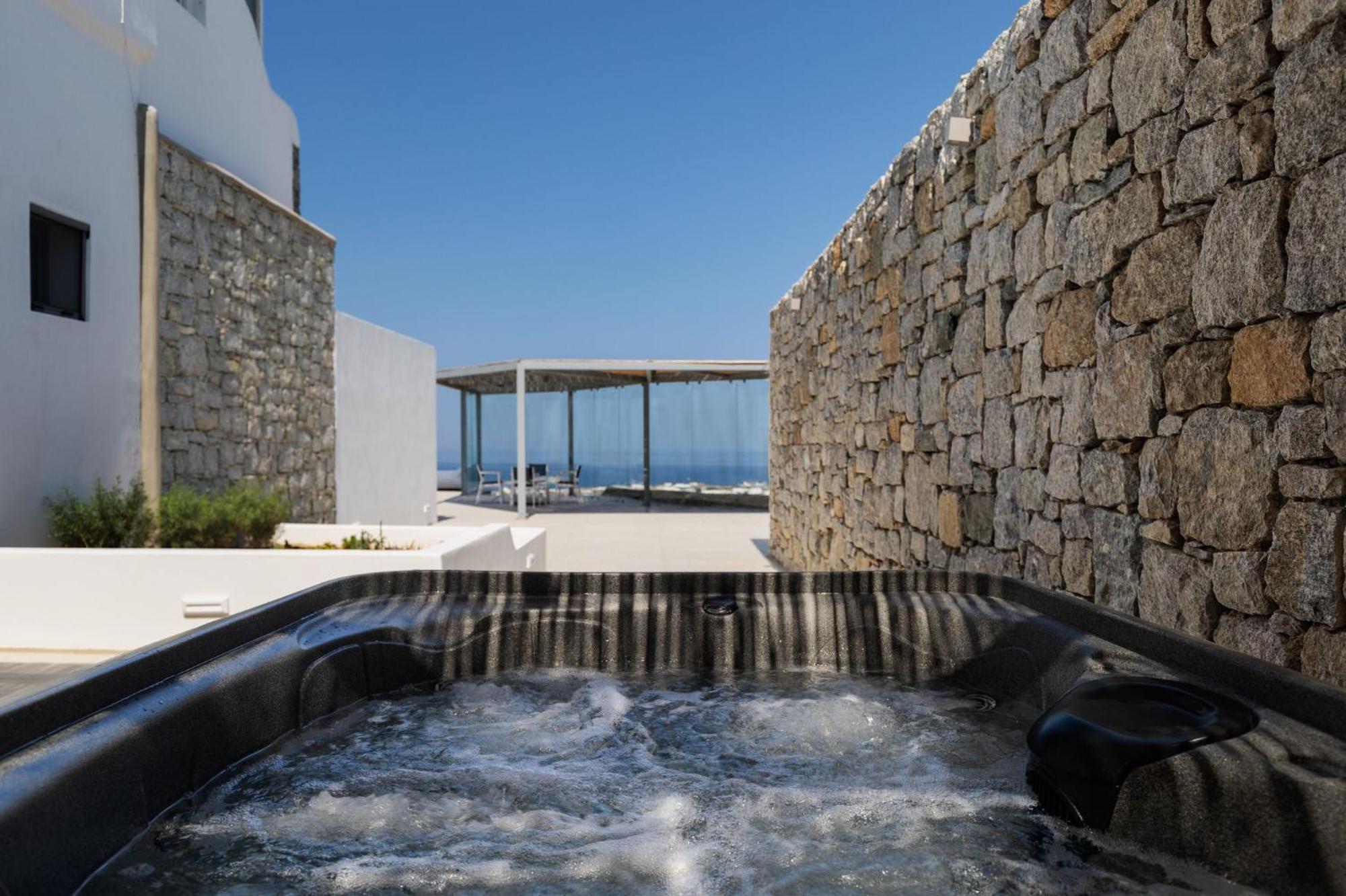 Sunset Hill Suites Mykonos Town Esterno foto