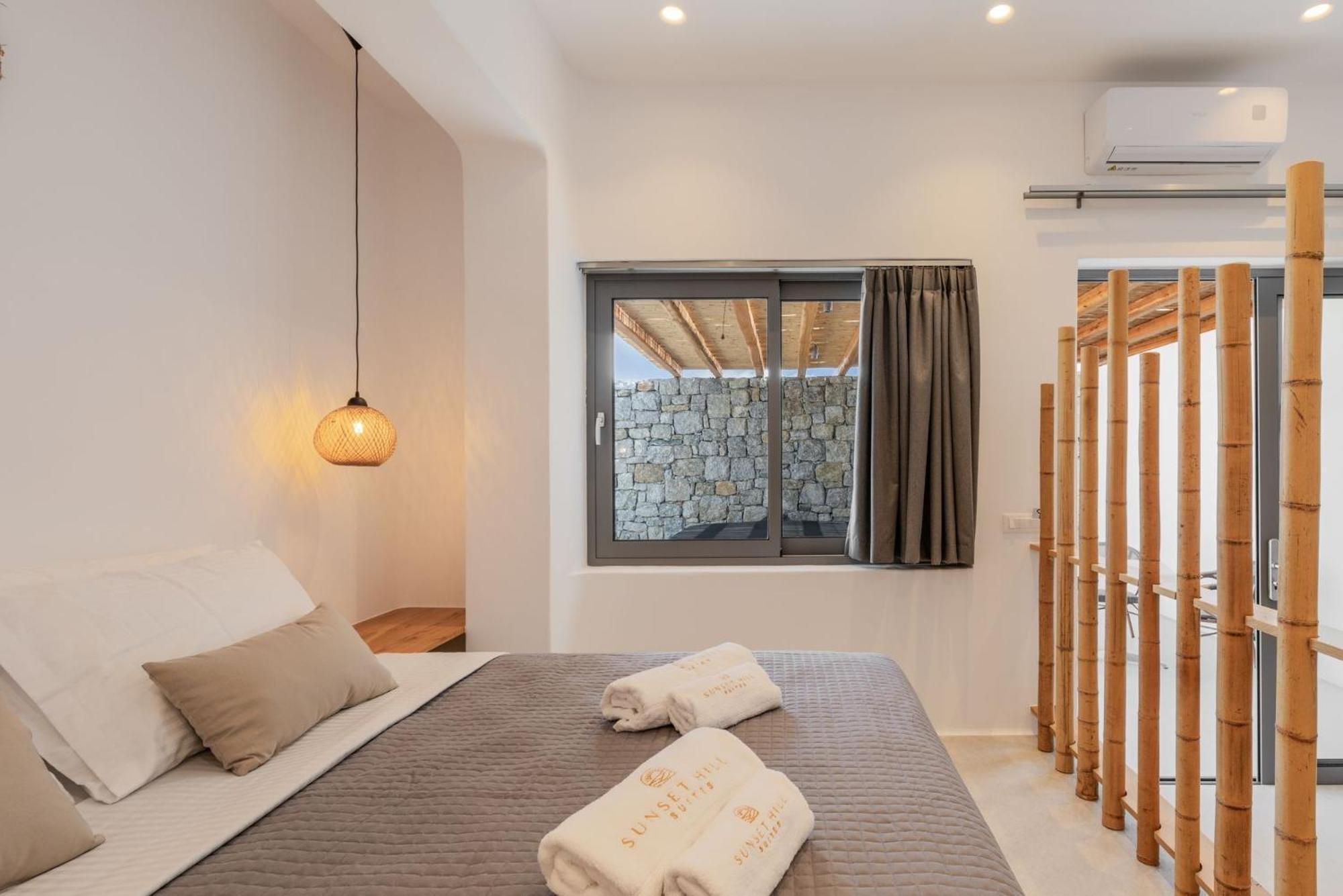 Sunset Hill Suites Mykonos Town Esterno foto