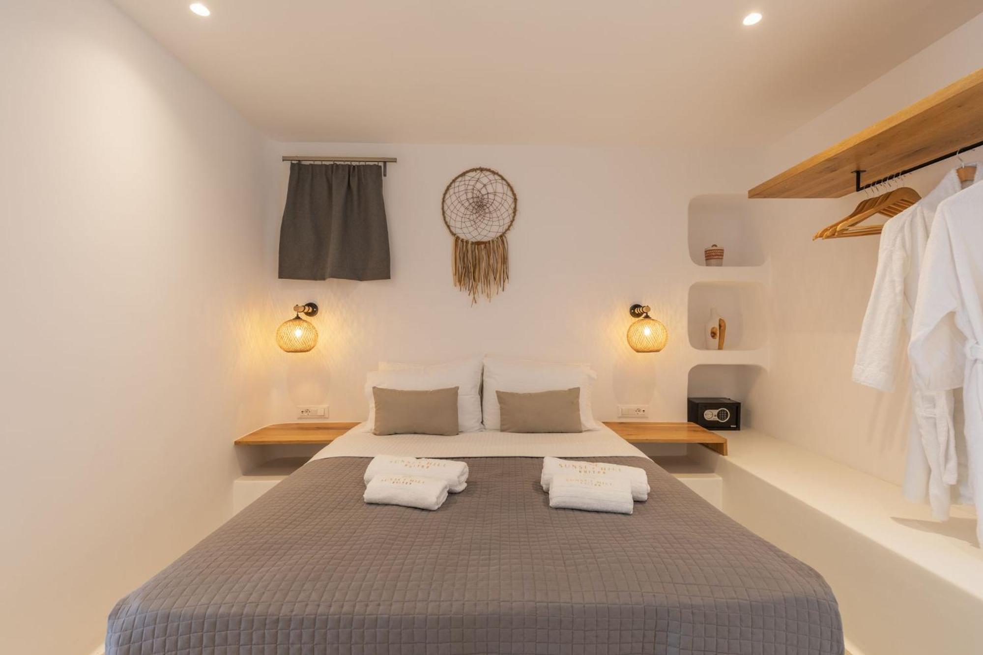 Sunset Hill Suites Mykonos Town Esterno foto