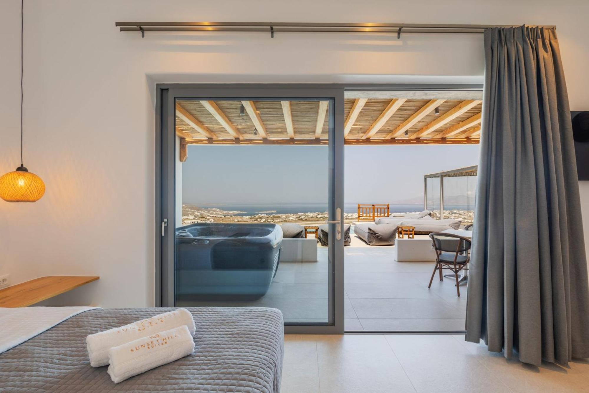 Sunset Hill Suites Mykonos Town Esterno foto